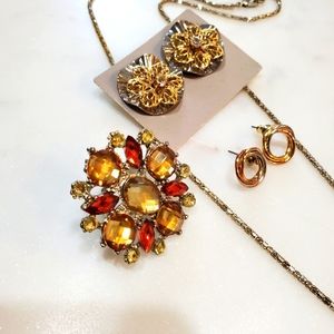 4 Piece Set Goldtone Chain, Adjustable Ring, 2 pairs of earrings